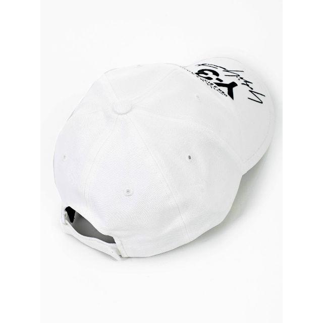 Y-3(ワイスリー)の送料込 Y-3(ワイスリー) ロゴ ベースボール キャップ ホワイト メンズの帽子(キャップ)の商品写真