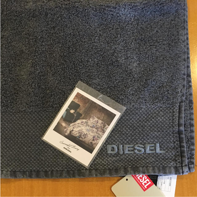 DIESEL(ディーゼル)のDIESEL バスタオル  あや様専用 インテリア/住まい/日用品の日用品/生活雑貨/旅行(タオル/バス用品)の商品写真