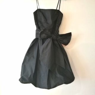 ビーシービージーマックスアズリア(BCBGMAXAZRIA)の【美品】BCBGMAXAZRIA　ワンピース(ひざ丈ワンピース)