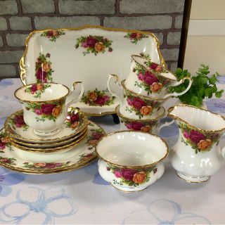 ロイヤルアルバート(ROYAL ALBERT)のロイヤルアルバート食器セット(食器)