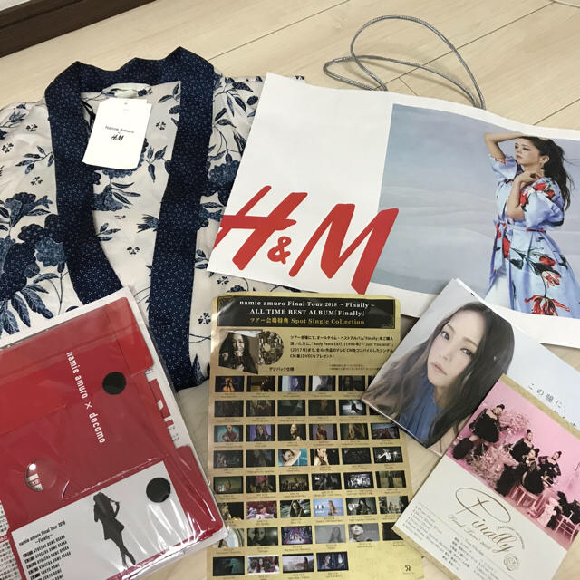 H&H(エイチアンドエイチ)の安室奈美恵×H&Mコラボ完売 レディースのジャケット/アウター(ガウンコート)の商品写真
