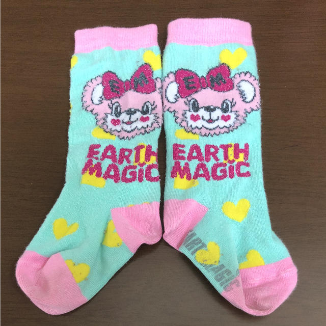 EARTHMAGIC(アースマジック)のEARTH MAGIC★ロング靴下★ キッズ/ベビー/マタニティのこども用ファッション小物(靴下/タイツ)の商品写真