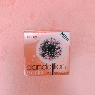 ベネフィット(Benefit)のbenefit dandelion ハイライト ➕RMKポーチ(フェイスカラー)