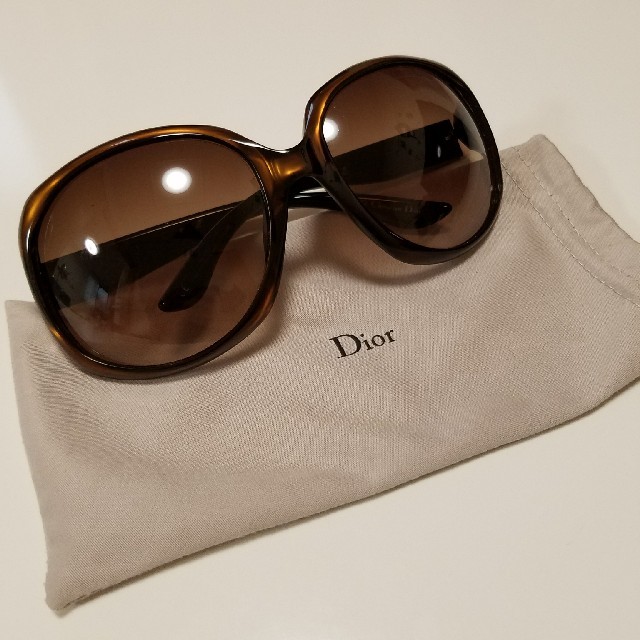 Dior(ディオール)のDior　☆サングラス　ブラウン☆　値下げ不可 レディースのファッション小物(サングラス/メガネ)の商品写真