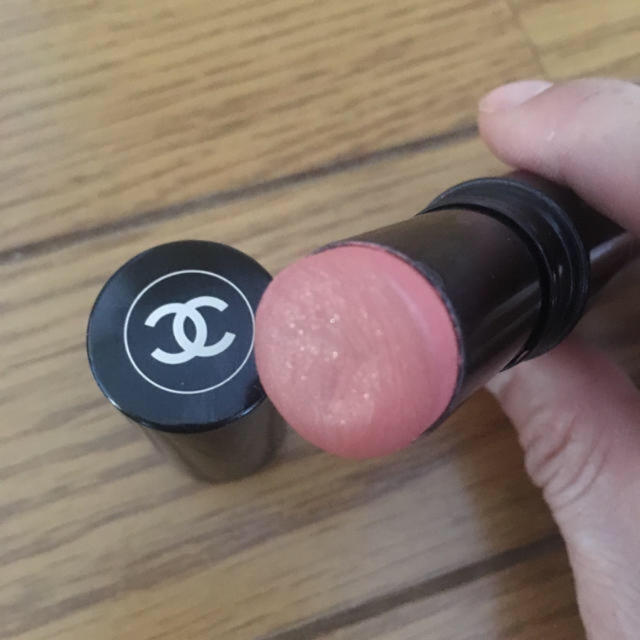 CHANEL(シャネル)のCHANEL シャネル レベージュ スティックベルミン 24 コスメ/美容のベースメイク/化粧品(チーク)の商品写真