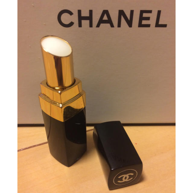 CHANEL(シャネル)のCHANEL  リップ  リップクリーム  未使用品 コスメ/美容のスキンケア/基礎化粧品(リップケア/リップクリーム)の商品写真