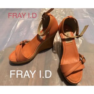 フレイアイディー(FRAY I.D)のFRAY I.D フレイアイディー  羊革 木底  ★ 美品(サンダル)