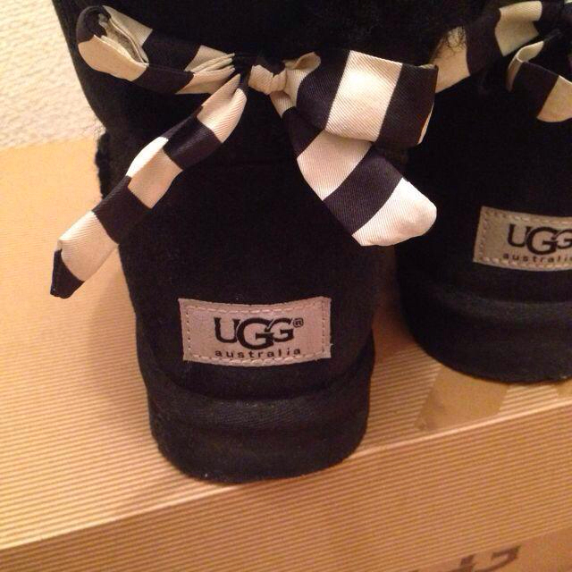 UGG(アグ)のUGG ♥︎リボン付ショートムートン レディースの靴/シューズ(ブーツ)の商品写真