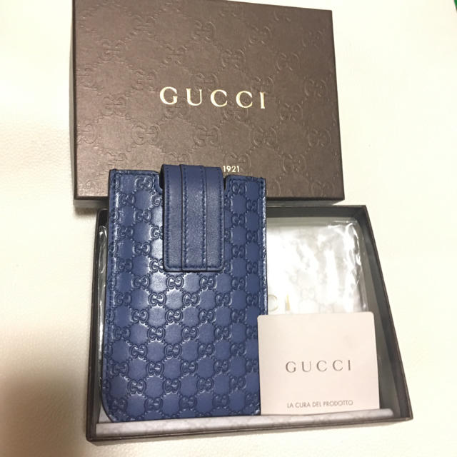 iphoneカバー アニメ - Gucci - GUCCI♡iPhone touch ケースの通販 by あこ's shop｜グッチならラクマ