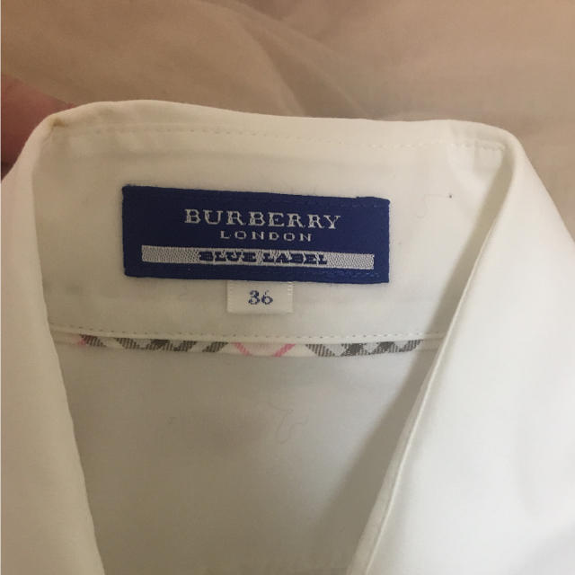 BURBERRY BLUE LABEL(バーバリーブルーレーベル)のバーバリーブルーレーベルブラウス レディースのトップス(シャツ/ブラウス(半袖/袖なし))の商品写真