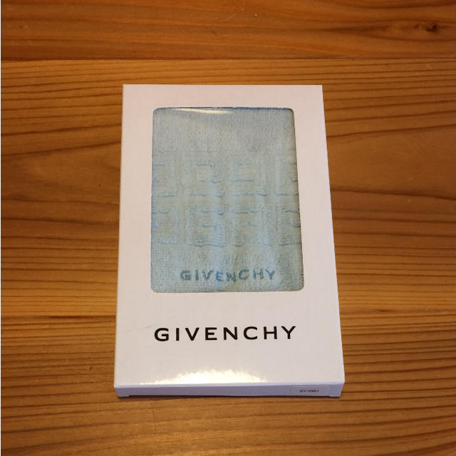 GIVENCHY(ジバンシィ)のタオルハンカチ メンズのファッション小物(ハンカチ/ポケットチーフ)の商品写真