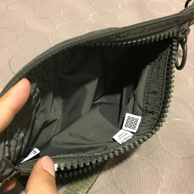 UNIQLO(ユニクロ)の【送料込】Uniqlo U BODY BAG メンズのバッグ(ボディーバッグ)の商品写真