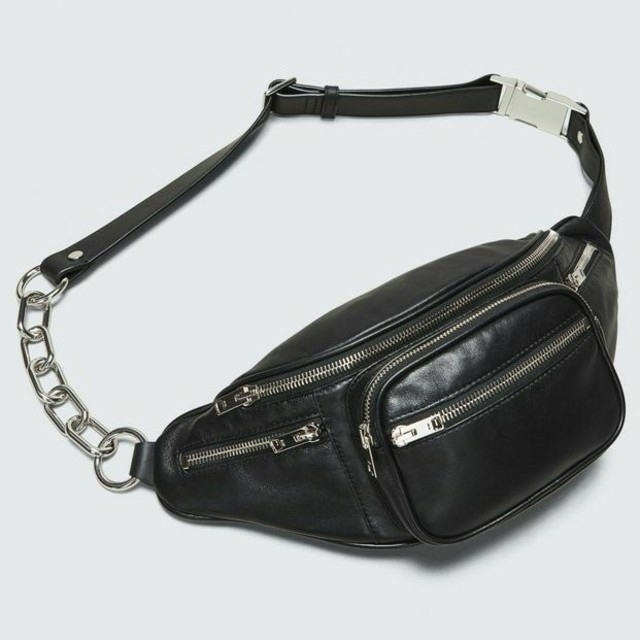 最終値下げ - Wang Alexander 【新品】 ポーチ ☆ チェーンウエスト