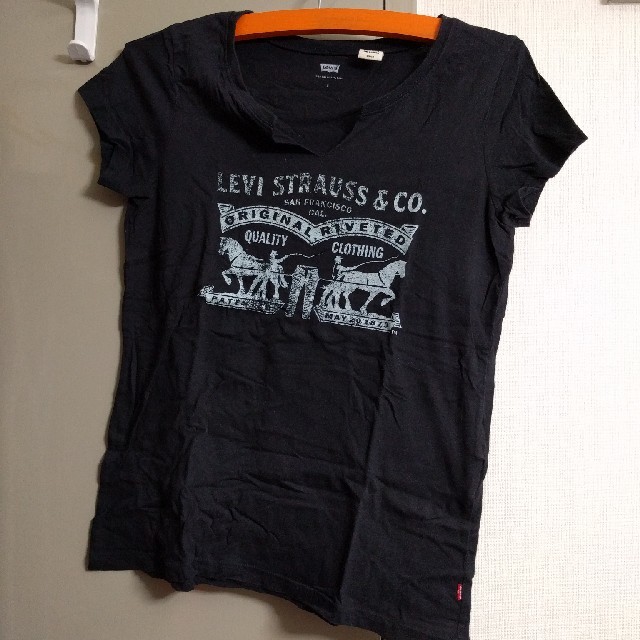 Levi's(リーバイス)のTシャツ レディースのトップス(Tシャツ(半袖/袖なし))の商品写真