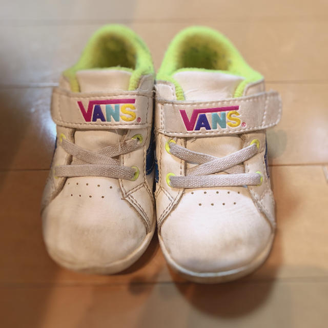 VANS(ヴァンズ)のVANS キッズ/ベビー/マタニティのキッズ靴/シューズ(15cm~)(スニーカー)の商品写真