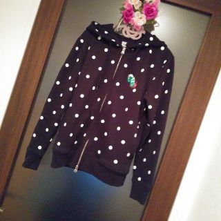 グラニフ(Design Tshirts Store graniph)のとっても美品⭐腹ペコあおむし⭐パーカー⭐フード付き！！(パーカー)