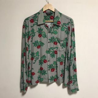 アンユーズド(UNUSED)のUNUSED 柄シャツ ROSE PATTERN SHIRT(シャツ)