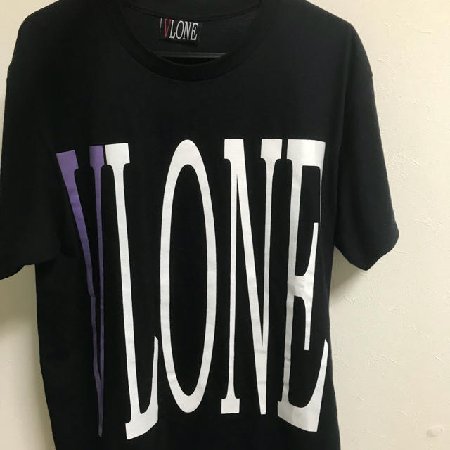 Vlone Tシャツ メンズのトップス(Tシャツ/カットソー(半袖/袖なし))の商品写真