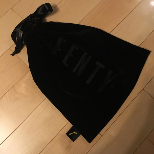 PUMA(プーマ)のPUMA FENTY レディースのファッション小物(その他)の商品写真