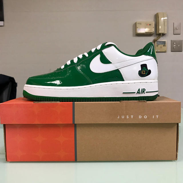 NIKE(ナイキ)の新品 NIKE AIRFORCE1 PREMIUM  メンズの靴/シューズ(スニーカー)の商品写真