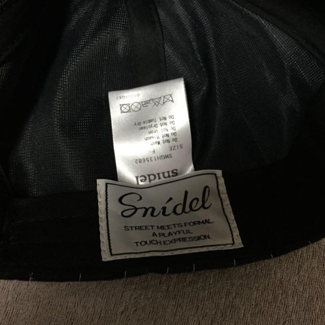 SNIDEL(スナイデル)のSnidel ロゴ入りキャップ レディースの帽子(キャップ)の商品写真