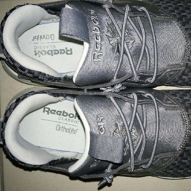Reebok(リーボック)のリーボック　フューリーライト メンズの靴/シューズ(スニーカー)の商品写真