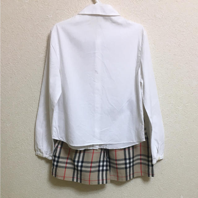 BURBERRY(バーバリー)の専用！ブラウスとリボンのみ キッズ/ベビー/マタニティのキッズ服女の子用(90cm~)(ブラウス)の商品写真