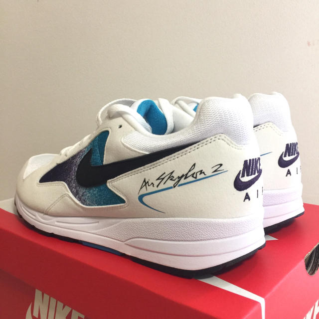 NIKE(ナイキ)の送料込！国内正規 28cm NIKE AIR SKYLON II BLUE メンズの靴/シューズ(スニーカー)の商品写真