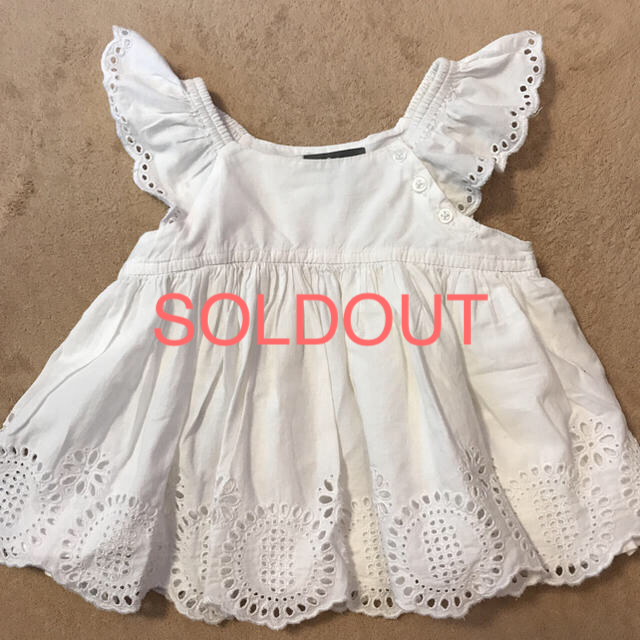 babyGAP(ベビーギャップ)のがお様専用 baby GAP  80 フリルトップス キッズ/ベビー/マタニティのベビー服(~85cm)(シャツ/カットソー)の商品写真