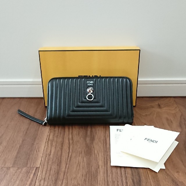 新品 FENDI 財布 ウォレット