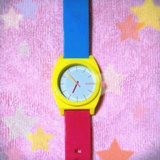 ニクソン(NIXON)のNIXON♡カラフル腕時計(腕時計)