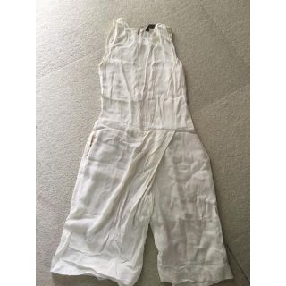 ザラ(ZARA)のザラ 白 膝丈 ロンパース  xs(オールインワン)