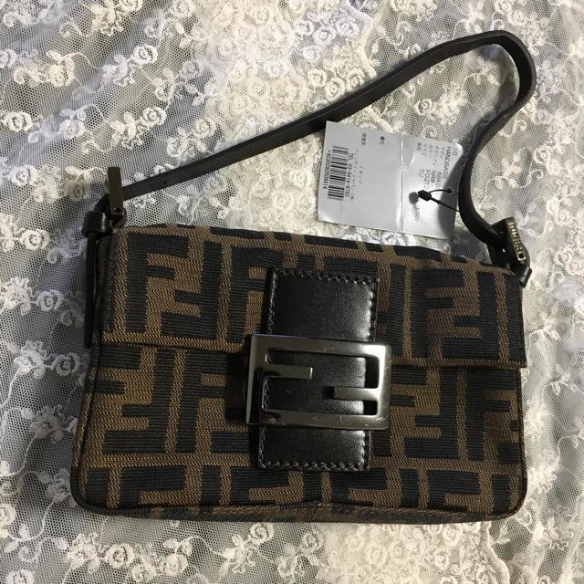 FENDI ミニショルダーバッグ フェンディ 未使用正規品 FENDI ミニショルダーバッグ フェンディ 未使用正規品