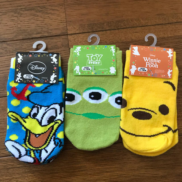 Disney(ディズニー)の新品＊２足セット＊ディズニーソックス＊キッズ キッズ/ベビー/マタニティのこども用ファッション小物(靴下/タイツ)の商品写真