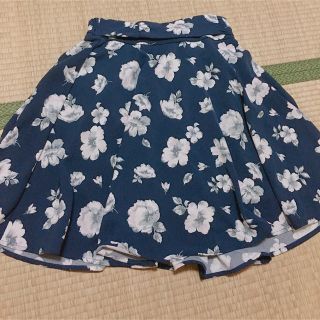 マジェスティックレゴン(MAJESTIC LEGON)のMAJESTIC LEGON 花柄スカート(ミニスカート)