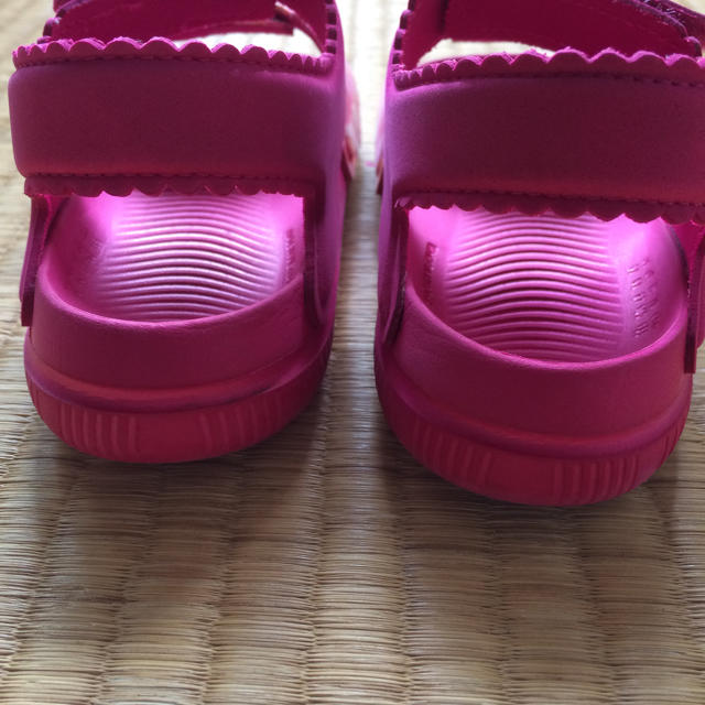 adidas(アディダス)のadidas サンダル 16センチ キッズ/ベビー/マタニティのキッズ靴/シューズ(15cm~)(サンダル)の商品写真