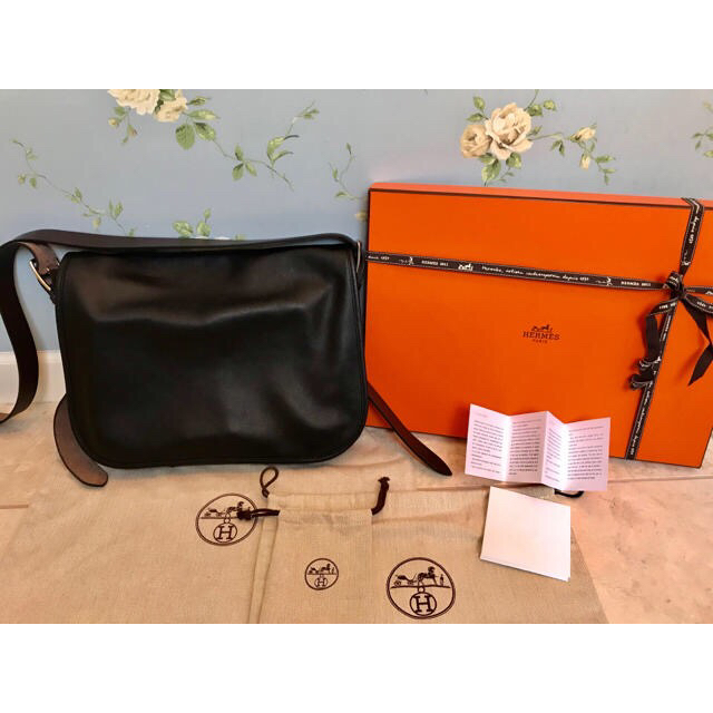 Hermes(エルメス)の未使用HERMES レアなメンズショルダーBarda35★付属品完備 メンズのバッグ(ショルダーバッグ)の商品写真