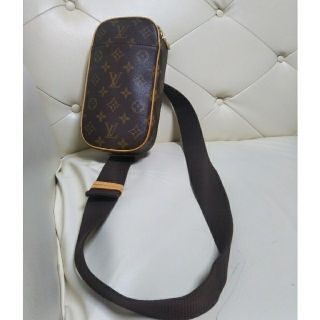 ルイヴィトン(LOUIS VUITTON)のルイヴィトン　モノグラム　ポシェットガンジュ(ボディーバッグ)