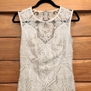 タダシショウジ(TADASHI SHOJI)の【美品】tadashishoji  タダシショージ ドレス シルバー(ミディアムドレス)