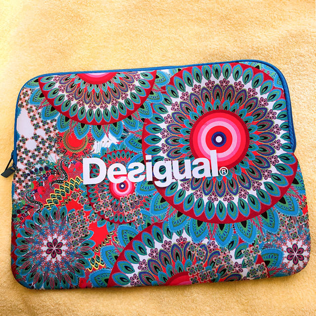 DESIGUAL(デシグアル)のDesigual　タブレット・ノートＰＣケース☆デシグアル インテリア/住まい/日用品のインテリア/住まい/日用品 その他(その他)の商品写真