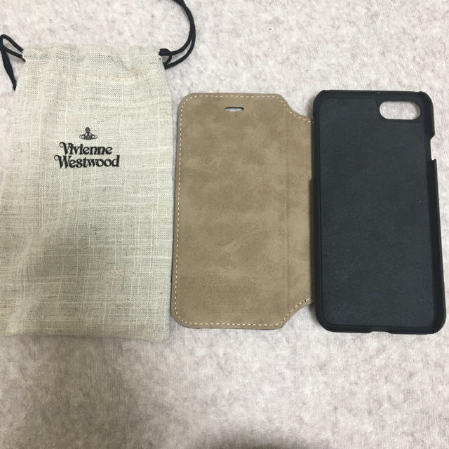 Vivienne Westwood(ヴィヴィアンウエストウッド)のヴィヴィアンiPhoneケース スマホ/家電/カメラのスマホアクセサリー(iPhoneケース)の商品写真