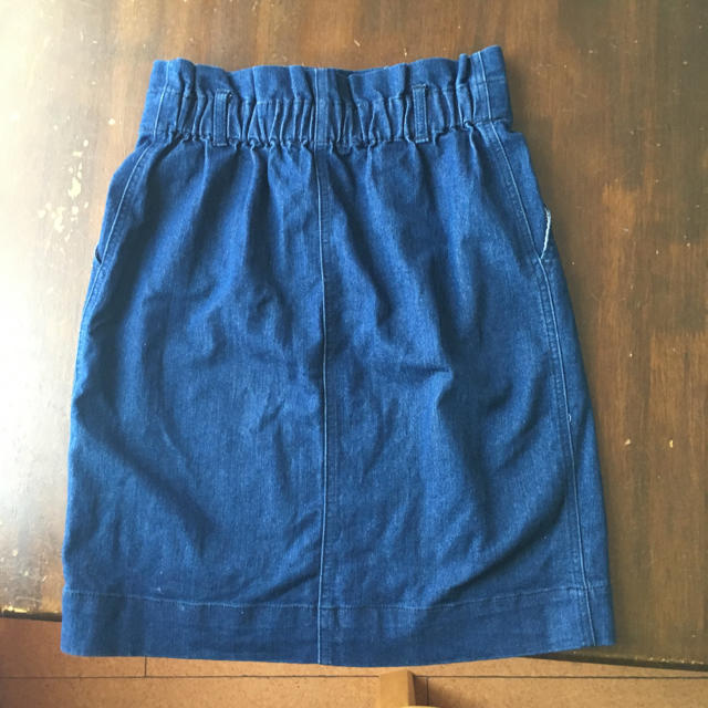 w closet(ダブルクローゼット)のハイウエストデニムタイトスカート レディースのスカート(ひざ丈スカート)の商品写真