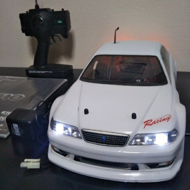 HPI E10 トヨタ マークⅡ ドリフト 1/10 HPI E10 トヨタ マークⅡ ドリフト 1/10