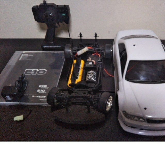 HPI E10 トヨタ マークⅡ ドリフト 1/10 HPI E10 トヨタ マークⅡ ドリフト 1/10