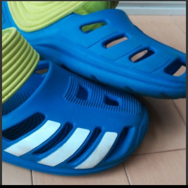 adidas(アディダス)の21㎝ adidas サンダル♪ キッズ/ベビー/マタニティのキッズ靴/シューズ(15cm~)(サンダル)の商品写真