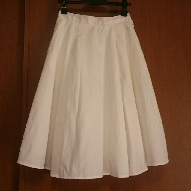 KBF(ケービーエフ)の●kbf●美品●スカート レディースのスカート(ひざ丈スカート)の商品写真