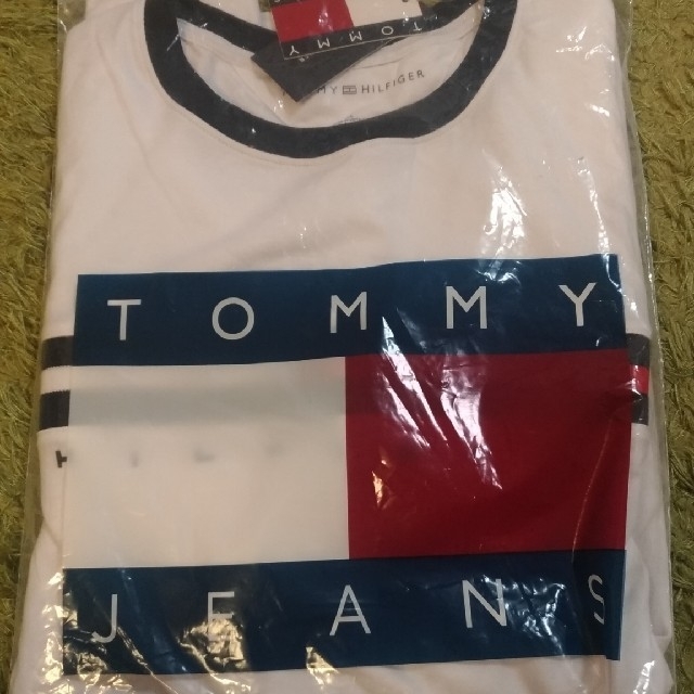 TOMMY HILFIGER(トミーヒルフィガー)のtommy hilfiger Tシャツ メンズのトップス(Tシャツ/カットソー(半袖/袖なし))の商品写真