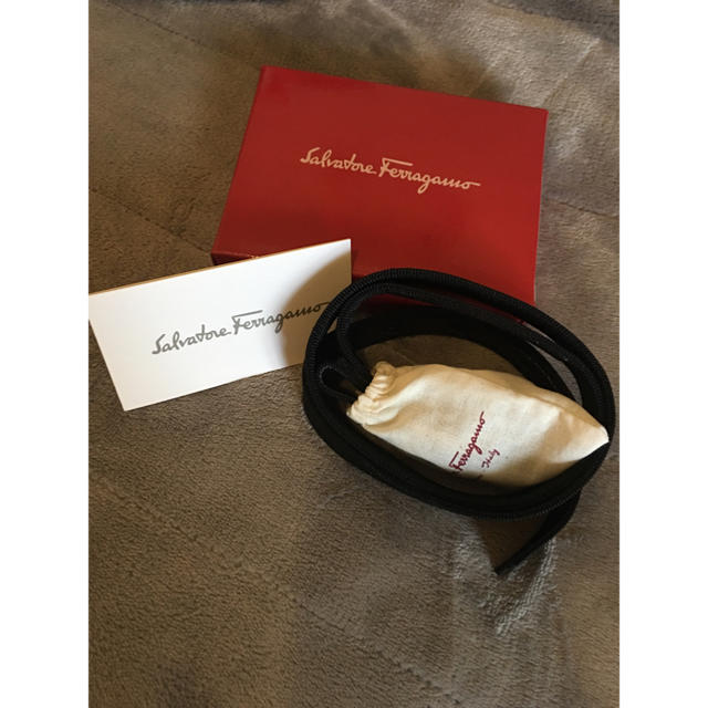 Salvatore Ferragamo(サルヴァトーレフェラガモ)のフェラガモ リボン モチーフ ヴァラ ベルト レディース レディースのファッション小物(ベルト)の商品写真