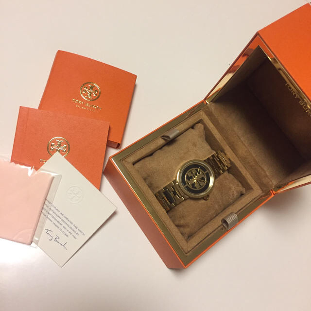 Tory Burch(トリーバーチ)の新品未使用 トリーバーチ腕時計 レディースのファッション小物(腕時計)の商品写真