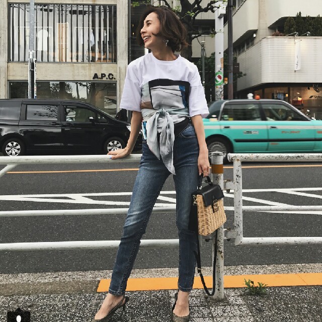 Ameri VINTAGE - MEDI DRAWING UNEVEN TEE の通販 by m's shop｜アメリ